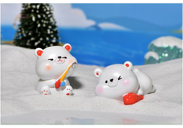 Miniaturowa dekoracja z żywicznego ciasta - Mały słodki niedźwiedź polarny wędkarstwo - Wianko - 4
