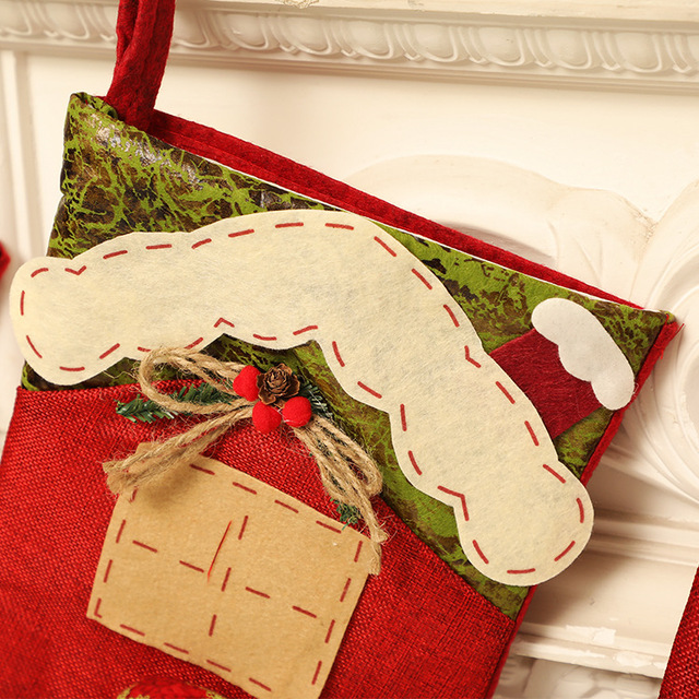 Torebka świąteczna dla dzieci - worek na cukierki z motywem choinkowym i kominkowym dekoracjami - Wianko - 66