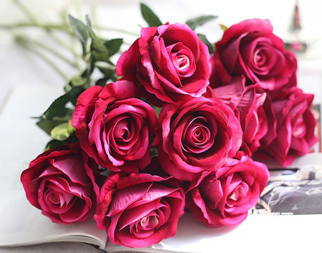 20 sztuk 50cm flanelowych róż w różowym, czerwonym, białym i niebieskim na upominek weselny, dekoracje hotelowe, bankietowe - plastikowe sztuczne kwiaty - Wianko - 10