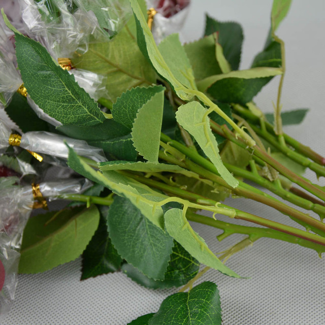 20 sztuk 50cm flanelowych róż w różowym, czerwonym, białym i niebieskim na upominek weselny, dekoracje hotelowe, bankietowe - plastikowe sztuczne kwiaty - Wianko - 3