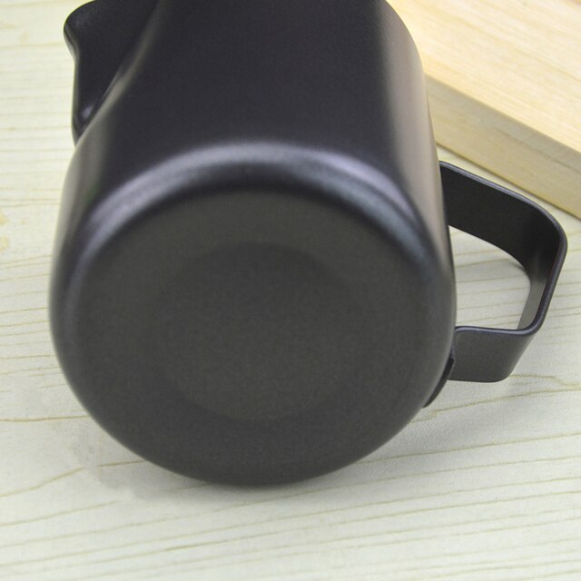 Dzbanek stalowy Barista do kawy z nieprzywierającym dnem i eleganckim dziobem dla spieniania mleka - Wianko - 3
