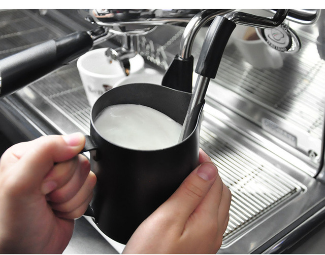 Dzbanek stalowy Barista do kawy z nieprzywierającym dnem i eleganckim dziobem dla spieniania mleka - Wianko - 5