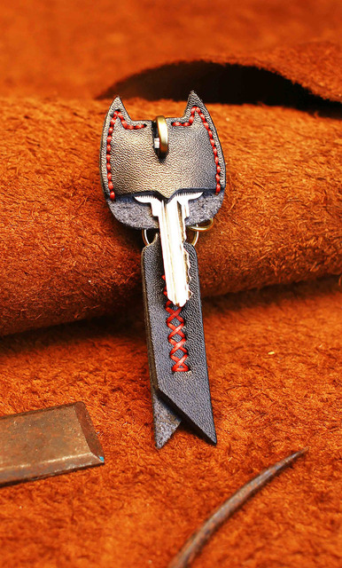 Brelok skórzany futerał na klucze w kształcie nietoperza, handmade, dla mężczyzn, EASYANT - Wianko - 4