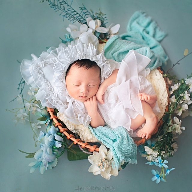 Koronkowa sukienka dla dziecka wraz z kapeluszem, poduszką, spodenkami i butami - kostium noworodka do sesji fotograficznej - Wianko - 7