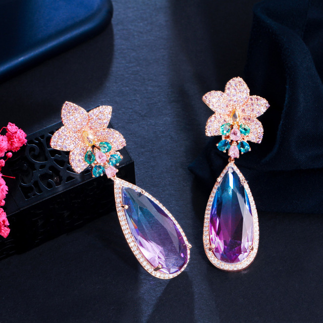 Kolczyki wiszące z fioletową i niebieską cyrkoniami sześciennymi oraz kwiatowym motywem - biżuteria ślubna z 585 złotem (E820) - Wianko - 8