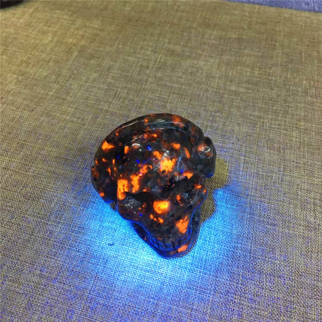 Kamień naturalny - potężny czakra Yooperlite - energia - rzeźba - wystrój - sodalit - czary - uzdrowienie duchowe - kryształyPotężny kamień naturalny Yooperlite dla uzdrawiających mocy czakr - Wianko - 11