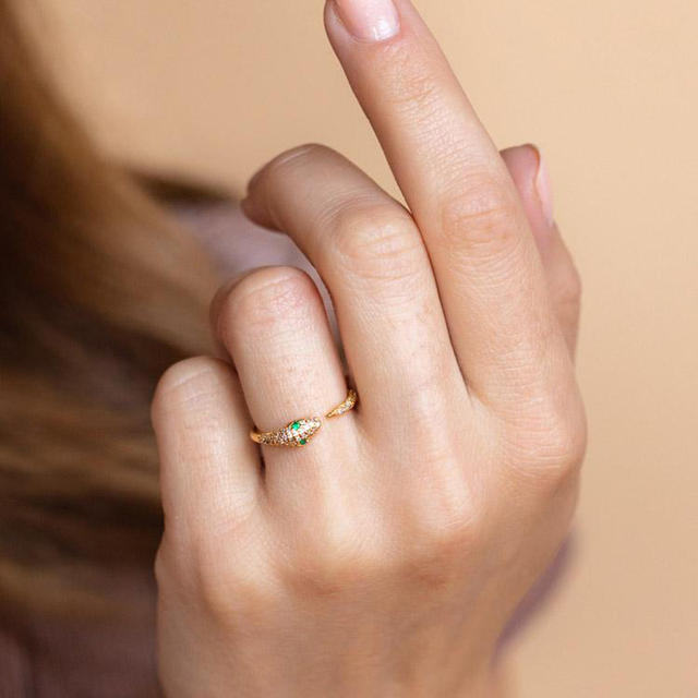 Nowy, regulowany pierścień ze srebra pozłacanego 24K, w kształcie węża z dużym, złotym zwierzęcym pierścieniem naokrągłym, luksusowym kształcie - biżuteria dla kobiet - Wianko - 2
