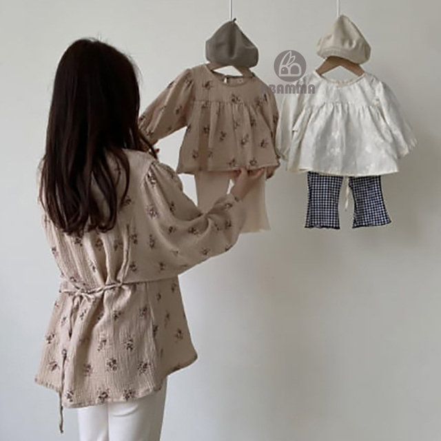 Koreańska bluzka dla dziewczynek w stylu kwiecistej koronki - wiosna/jesień, bufiaste rękawy, bawełniana i przewiewna - Wianko - 4