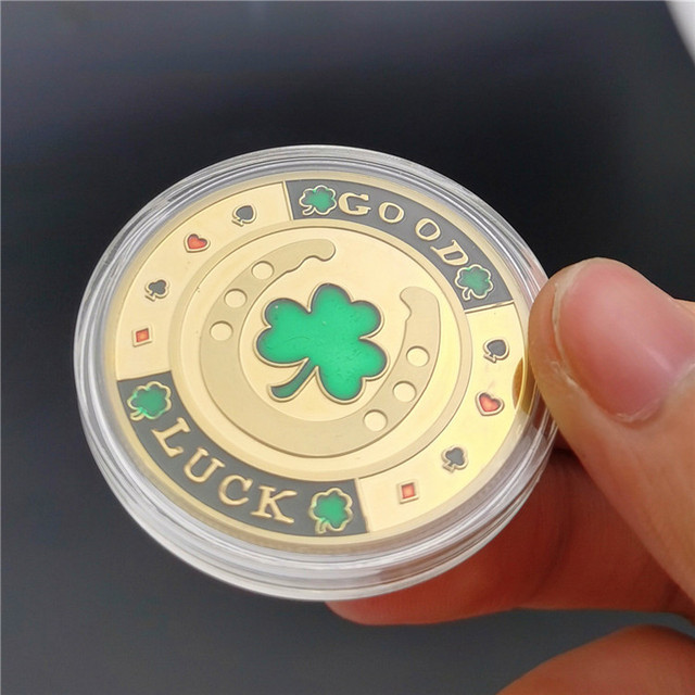 Karty do pokera straży: żetony, moneta złota, koniczyna powodzenia - Wianko - 5
