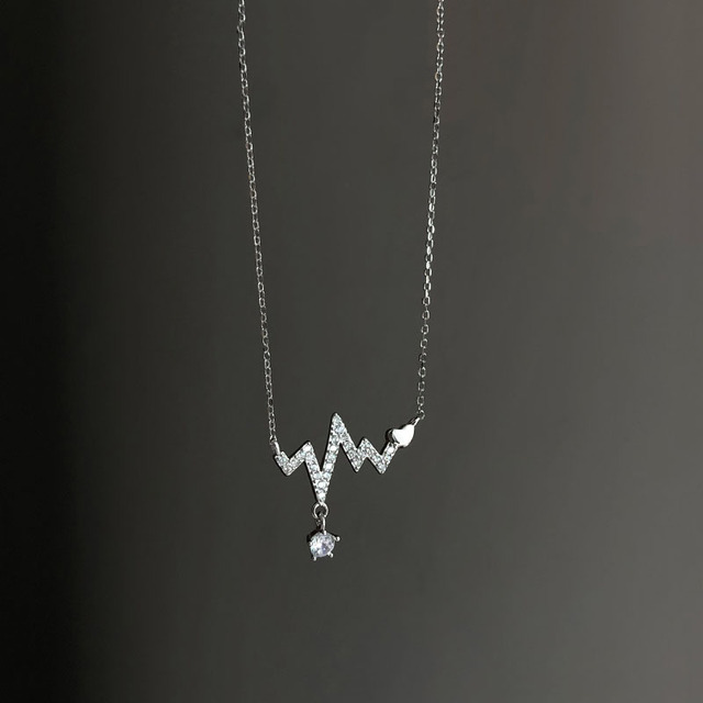 Naszyjnik 925 Sterling Silver Heartbeat z błyszczącymi kamieniami CZ na łańcuszku do obojczyka dla kobiet - Wianko - 1