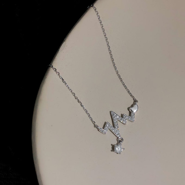 Naszyjnik 925 Sterling Silver Heartbeat z błyszczącymi kamieniami CZ na łańcuszku do obojczyka dla kobiet - Wianko - 5