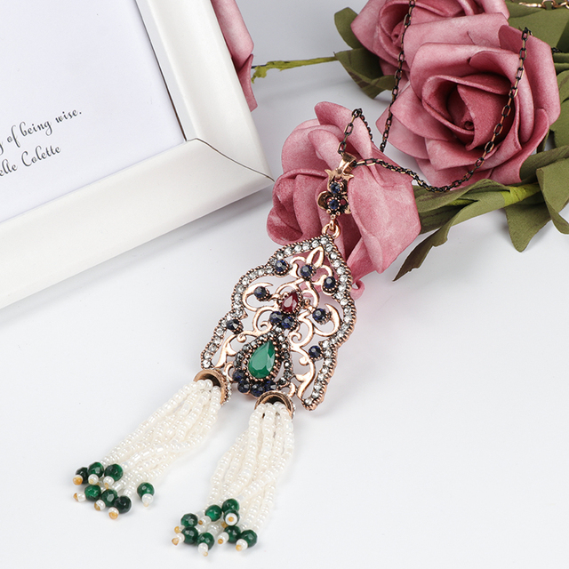 Antyczny naszyjnik indyjski Kinel z podwójnym kwiatowym wisiorkiem i dwoma chwostami, złoty kryształ, styl vintage, biżuteria ślubna - Wianko - 20