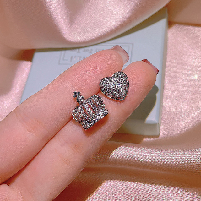 Kolczyki damskie z białego złota 18k w kształcie serca, ozdobione kryształami i pełnymi diamentami Kamienie szlachetne - Wianko - 12