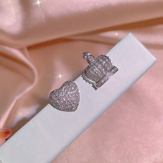 Kolczyki damskie z białego złota 18k w kształcie serca, ozdobione kryształami i pełnymi diamentami Kamienie szlachetne - Wianko - 11