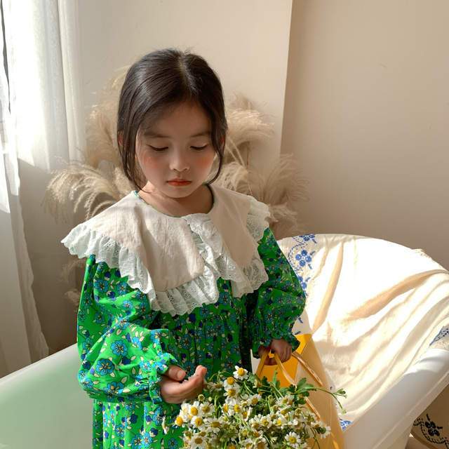 Nowość: Sukienka dziewczęca z długim rękawem, kwiatowy motyw, koronkowy kołnierz - Wianko - 9