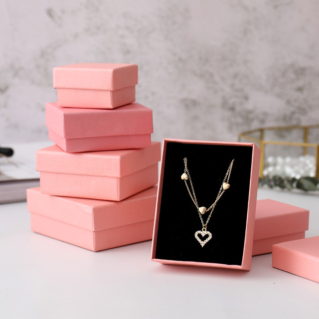 Różowe pudełko do przechowywania biżuterii na naszyjnik, kolczyki, pierścionek zaręczynowy, bransoletki i torby - 7 kolorów - Wianko - 2