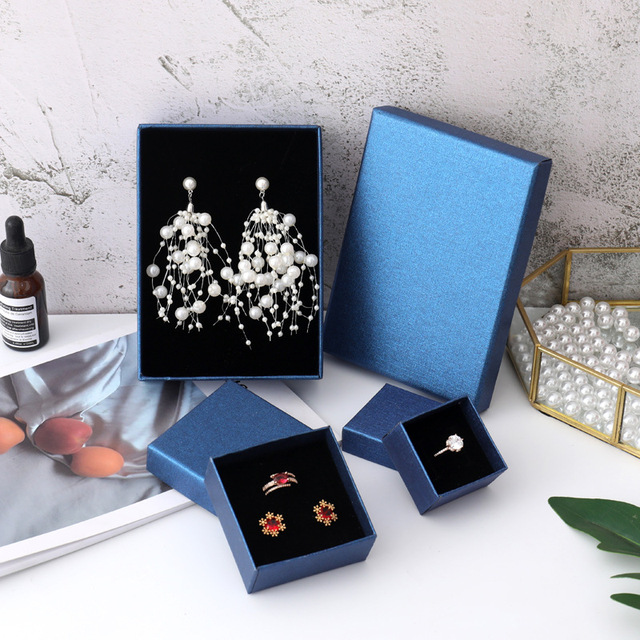 Różowe pudełko do przechowywania biżuterii na naszyjnik, kolczyki, pierścionek zaręczynowy, bransoletki i torby - 7 kolorów - Wianko - 3