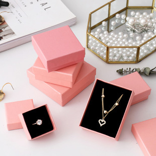 Różowe pudełko do przechowywania biżuterii na naszyjnik, kolczyki, pierścionek zaręczynowy, bransoletki i torby - 7 kolorów - Wianko - 11