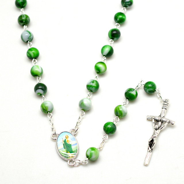 Naszyjnik z wisiorkiem: Zielony różaniec z akrylowym malachitem i krzyżem – kamień naturalny, katolicki, wysokiej jakości - Wianko - 5