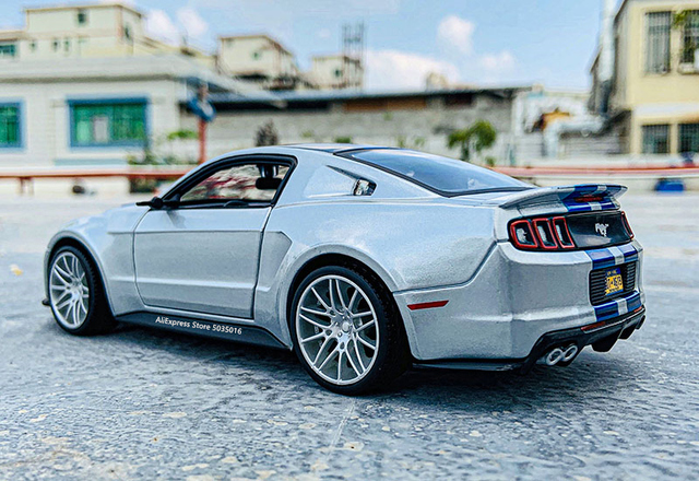 Maisto 1:24 Ford Mustang Shelby GT500 (Need for Speed) – aluminiowy model samochodu, dekoracja rzemieślnicza, kolekcjonerska zabawka - Wianko - 12