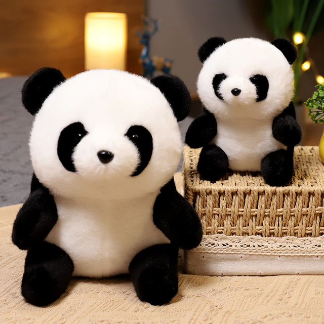 Realistyczna pluszowa Panda - zabawka w kształcie okrągłego słodkiego dzikiego zwierzęcia dla chłopców i dziewczynek - Wianko - 1