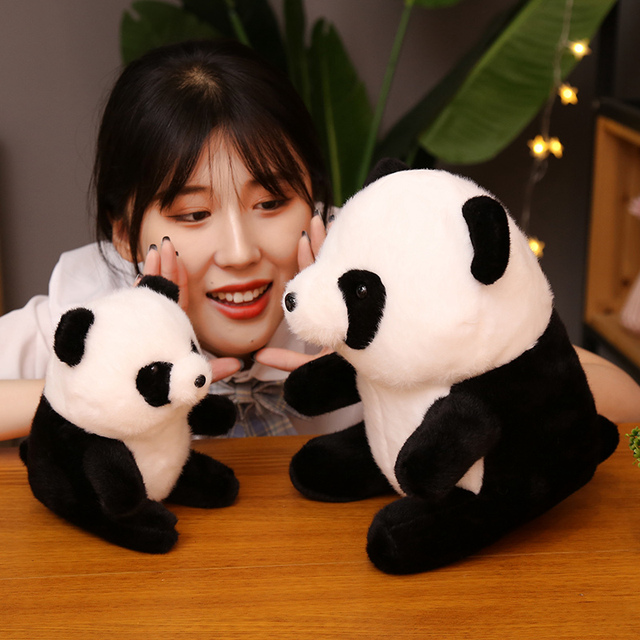 Realistyczna pluszowa Panda - zabawka w kształcie okrągłego słodkiego dzikiego zwierzęcia dla chłopców i dziewczynek - Wianko - 3