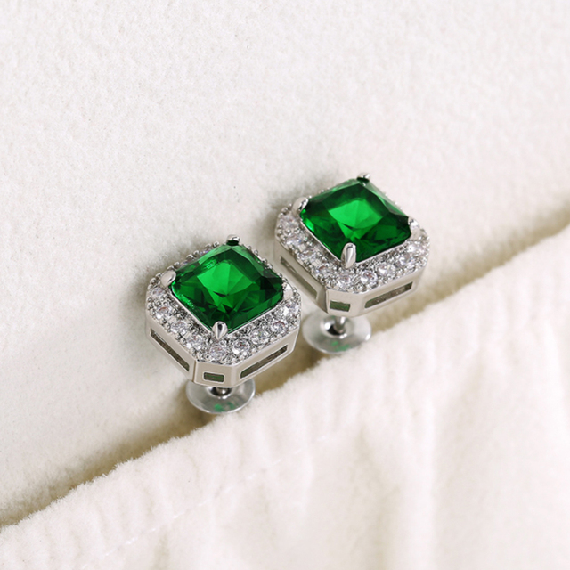 Nowoczesne kolczyki zielone z cyrkoniami i kryształami dla kobiet - idealne na ślub - Wianko - 5