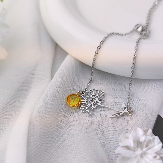 Równinna bransoletka z wisiorem z kwiatem urodzinowym - biżuteria damska ze stali nierdzewnej - Wianko - 8