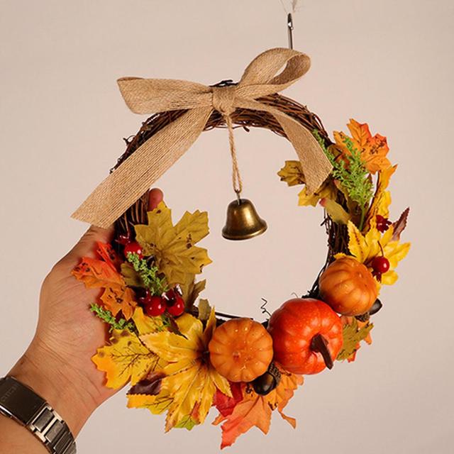 Trwały, rattanowy wieniec jesienny z liściem klonu i dyniami Halloween - Wianko - 6