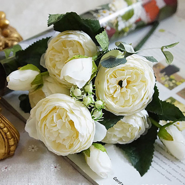 Bukiety jedwabne - sztuczne różane kwiaty do dekoracji ślubnych, kształtowane jak prawdziwe kwiaty, 5 dużych główek i 4 pączki - Wianko - 11