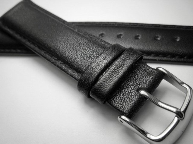 Uniwersalny skórzany pasek do zegarka z zamiennej 18-22mm w czarnym kolorze - Wianko - 6