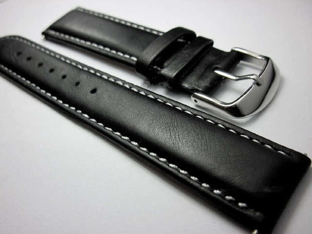 Uniwersalny skórzany pasek do zegarka z zamiennej 18-22mm w czarnym kolorze - Wianko - 7