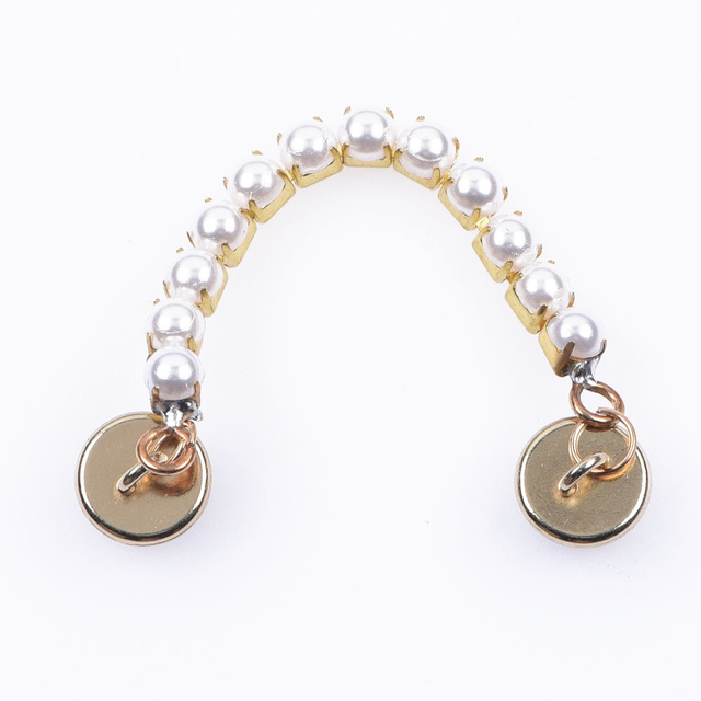 Dekoracyjny łańcuszek z kryształami górskimi do butów - złote Croc Charms - Wianko - 24