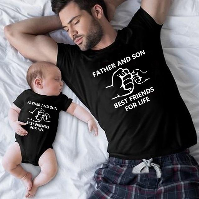 T-shirt Ojciec i syn - najlepsi przyjaciele na całe życie, z nadrukiem, pasujący do rodziny, dla taty i syna, ubranie rodzinne - Wianko - 4