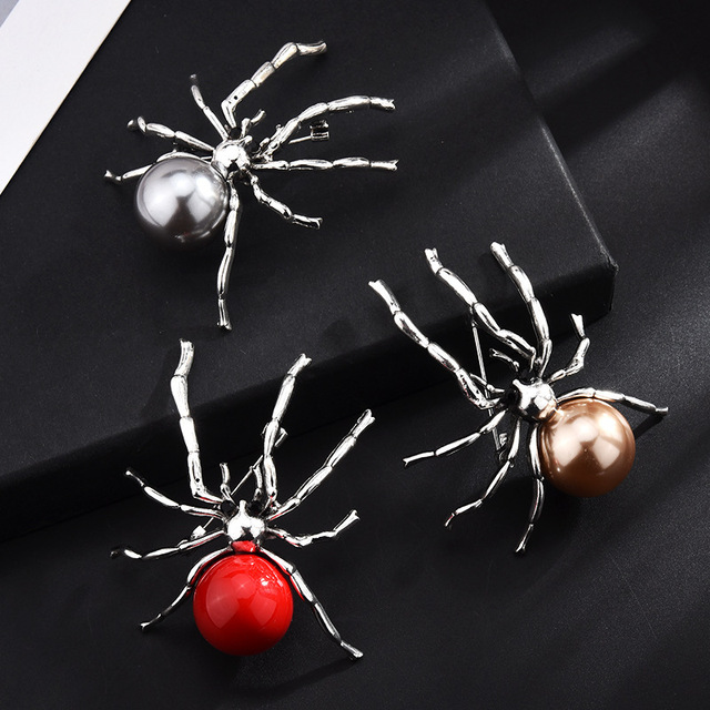 Broszka New Vintage Spider Pearl - koreańska moda, biżuteria z przypinką przedstawiającą owady na klapę stanika - prezenty dla kobiet i akcesoria dla mężczyzn - Wianko - 1