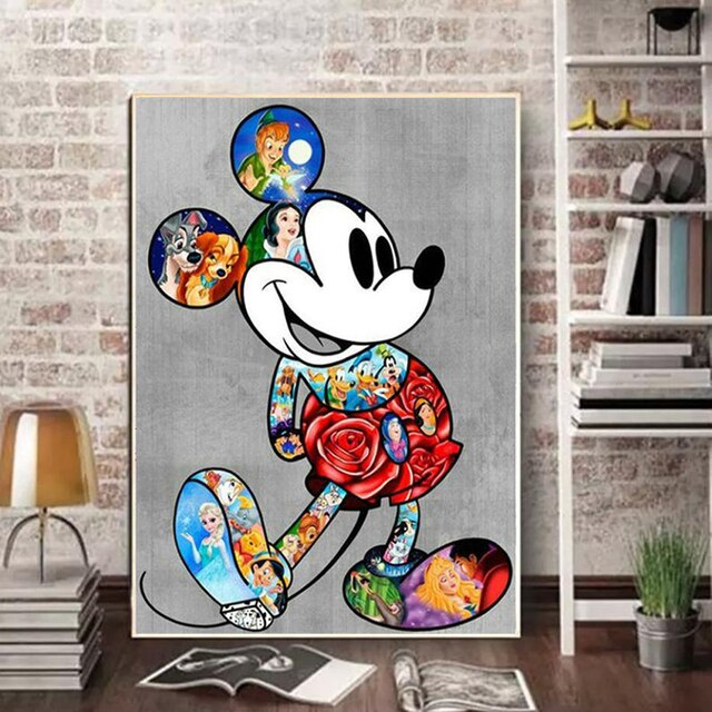Obraz na płótnie Mickey Mouse i Minnie - idealny dekor do pokoju dziecięcego - Wianko - 6