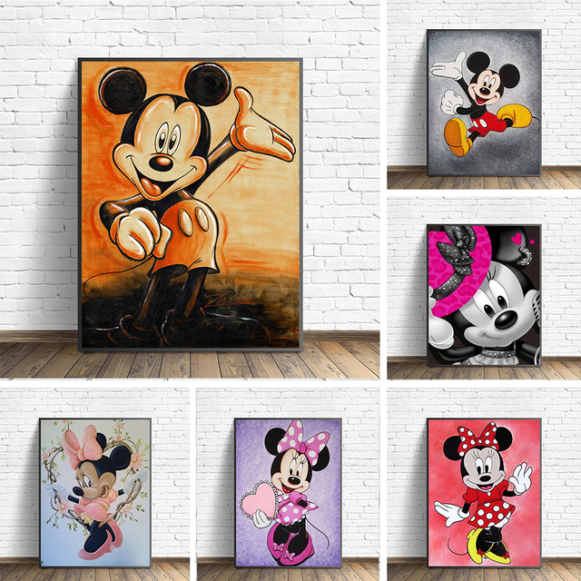 Obraz na płótnie Mickey Mouse i Minnie - idealny dekor do pokoju dziecięcego - Wianko - 3