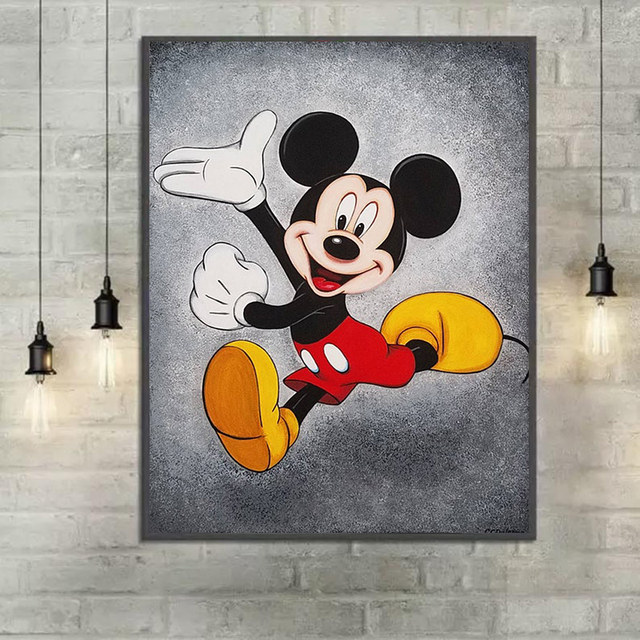 Obraz na płótnie Mickey Mouse i Minnie - idealny dekor do pokoju dziecięcego - Wianko - 5
