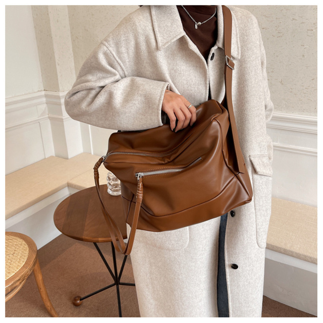 Duża skórzana torebka damska na ramię w stylu Vintage Marki Projektant, idealna na co dzień i podróże - Wianko - 16