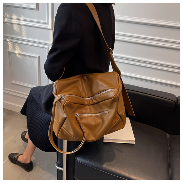 Duża skórzana torebka damska na ramię w stylu Vintage Marki Projektant, idealna na co dzień i podróże - Wianko - 22
