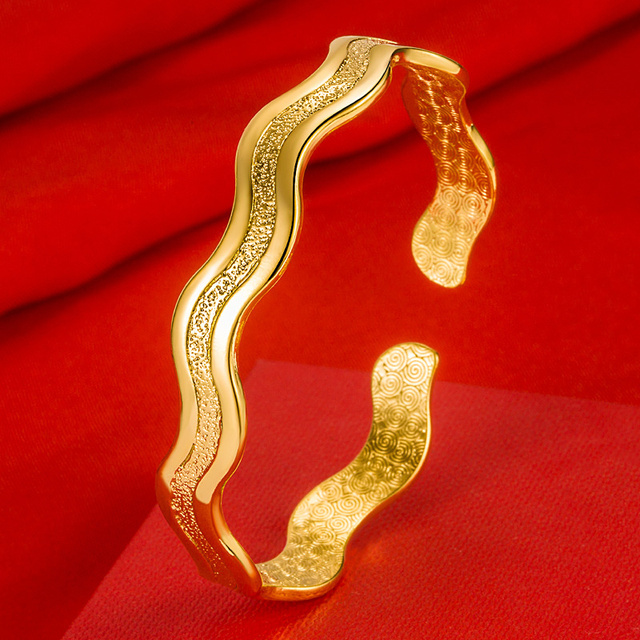 Najwyższa jakość 3D złota bransoletka z falistym paskiem - idealna biżuteria ślubna dla nowożeńców - Wianko - 3