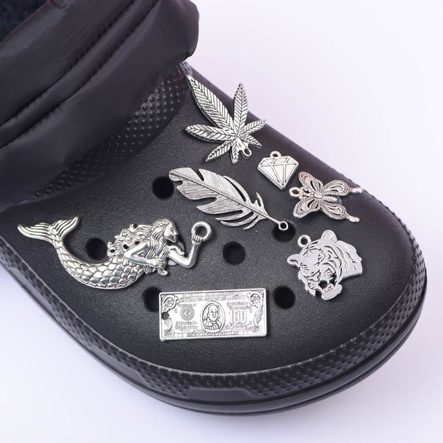 Dekoracyjne charmsy Metal Tiger Croc do butów - skrzydła, oczy, motyl, liść, pieniądze - dla dzieci - Wianko - 16