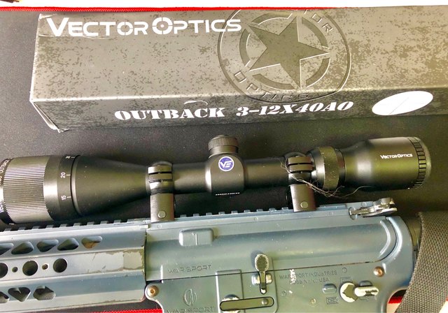 Luneta karabinowa Outback 3-12x40SFP - optyka wektorowa, szerokie FOV, regulacja 1/4 MOA, pasuje do karabinów .223 i .308win AR15 - Wianko - 1