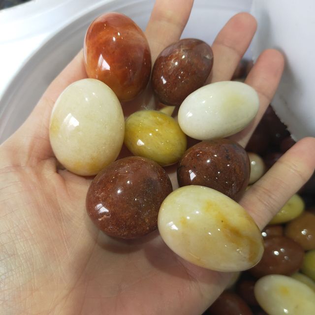 Naturalny żwir złotego jadeitu - uzdrawiający kamień skalny - Wianko - 6