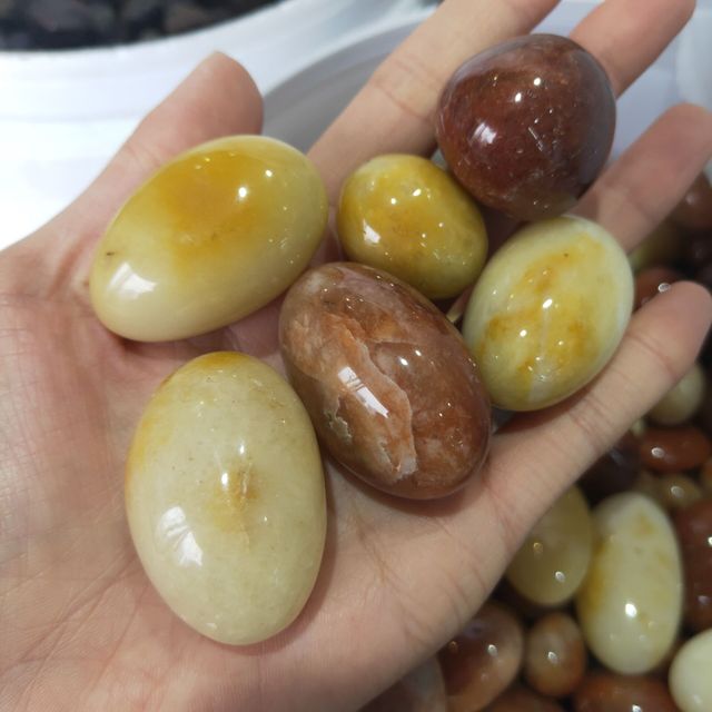 Naturalny żwir złotego jadeitu - uzdrawiający kamień skalny - Wianko - 2