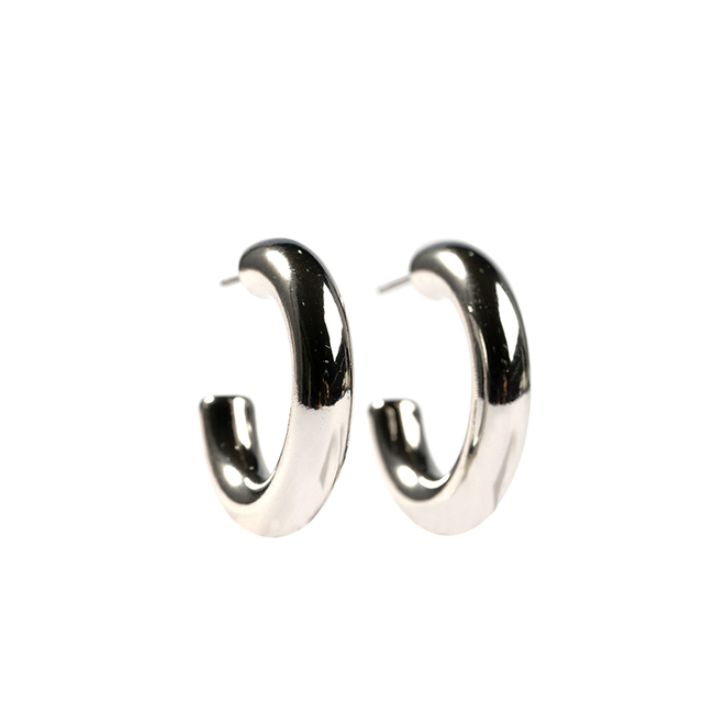 Podwójne kolczyki z metalową obręczą i kryształowymi strasami w kształcie literki C, ozdobione mini perłami, dla kobiet - Wianko - 26