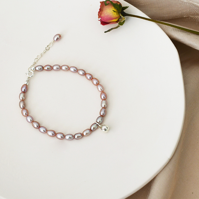 Bransoletka ASHIQI z naturalną słodkowodną perłą i srebrnym dzwonkiem 925 dla kobiet - Wianko - 4