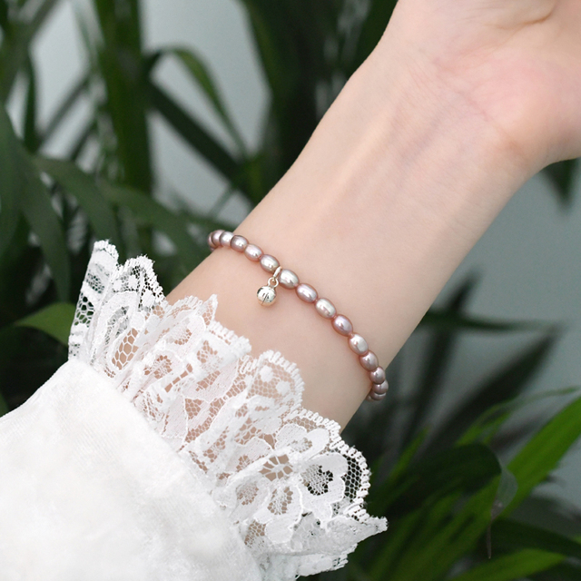 Bransoletka ASHIQI z naturalną słodkowodną perłą i srebrnym dzwonkiem 925 dla kobiet - Wianko - 12