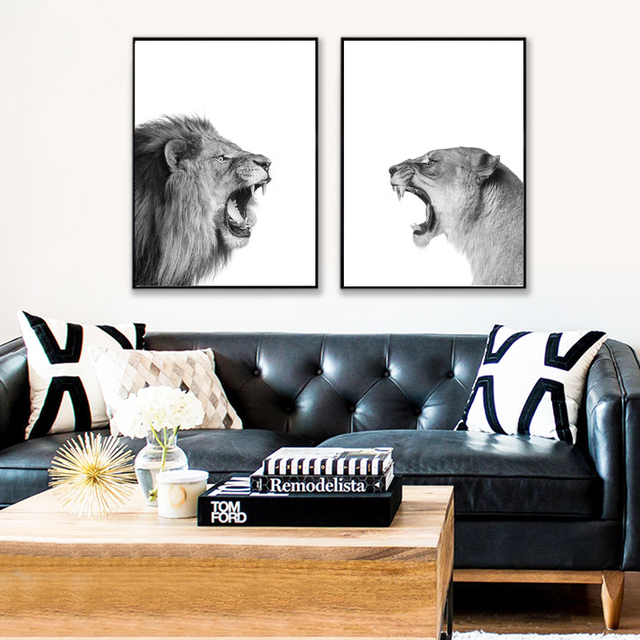Obraz ściany na płótnie Czarny biały lew zwierząt - plakat nadrukowany na płótnie Nodic, fotografia natury, idealny do dekoracji salonu - Wianko - 1