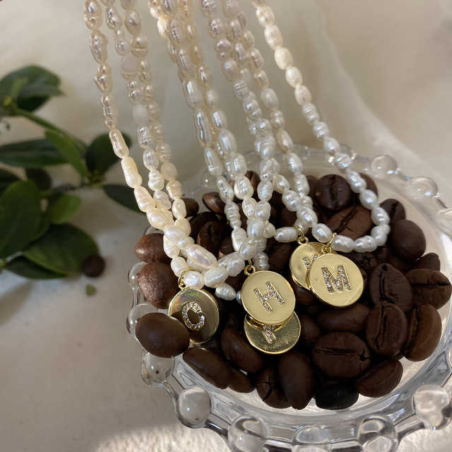 Słodkowodny naszyjnik z nieregularnymi perłami do obojczyka - łańcuszek dla kobiet - Wianko - 2